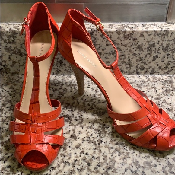 Nine West Shoes - Nine West Coral colored peep-toe heels